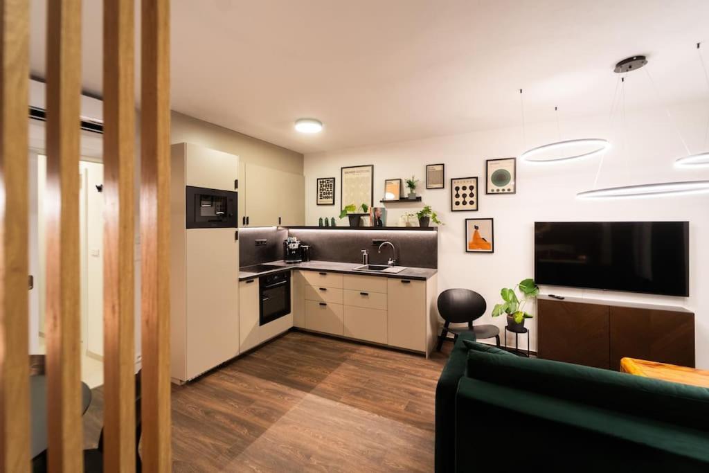 Green Garden Sauna Apartment Brno Exterior foto